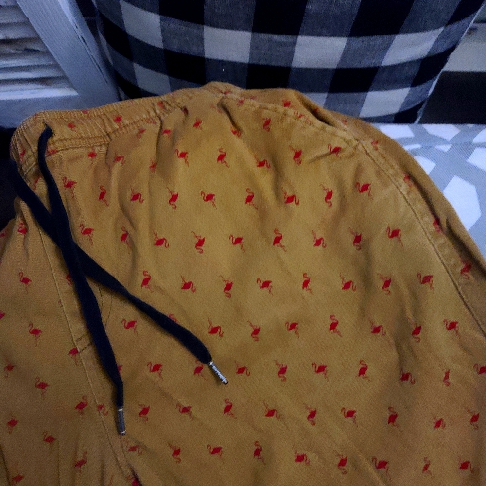 Pattern print shorts